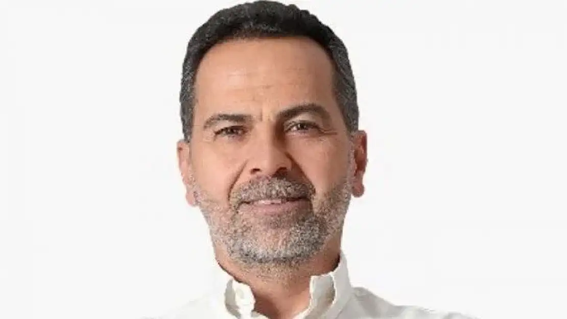 Nasuh Mahruki kimdir?
