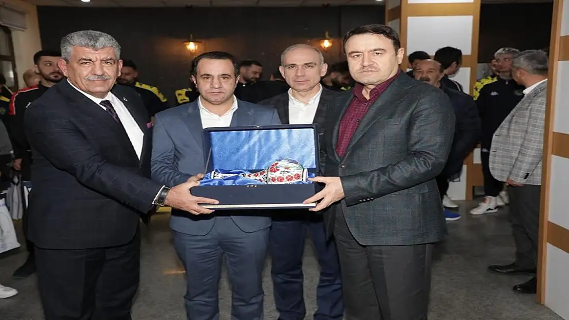 Ağrı Sevdası bir araya getirdi