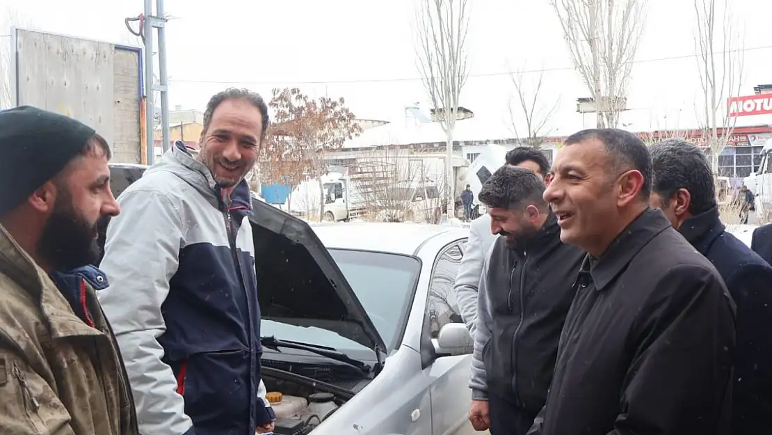 M.Salih Aydın Sanayi ve Ağrı Otogarında moral buldu