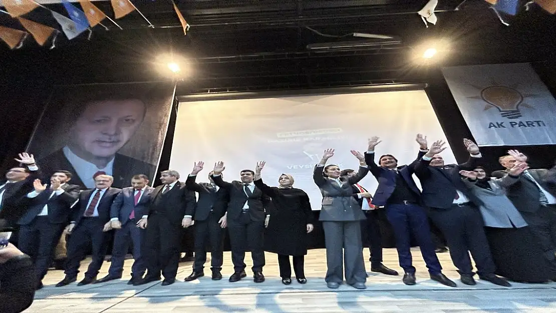 AK Parti Ağrı'da adaylarını tanıttı