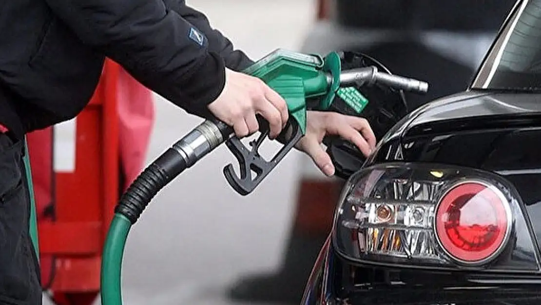 Benzine de zam geldi! Güncel akaryakıt fiyatları ne kadar oldu?