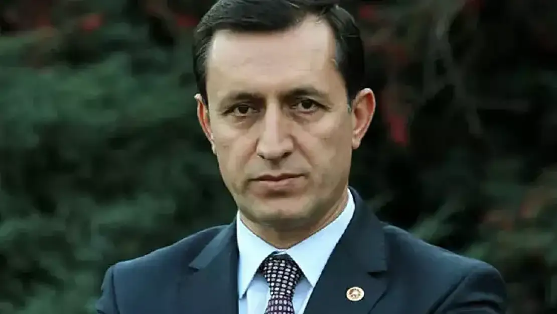 Emrullah İşler kimdir?