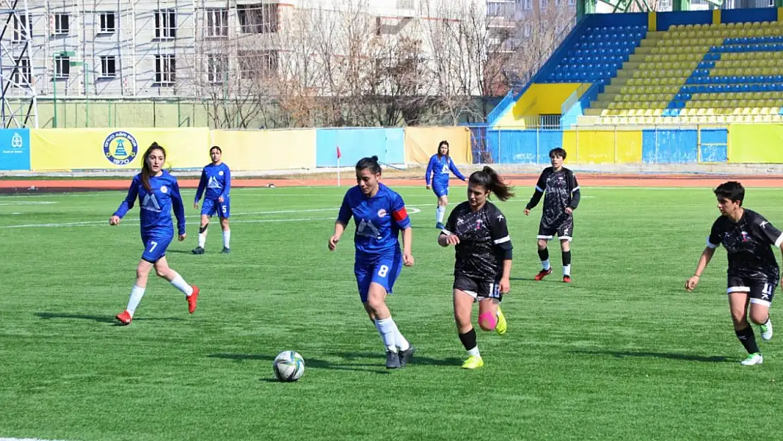 Yeşil Sahanın Melekleri Farklı Kazandı