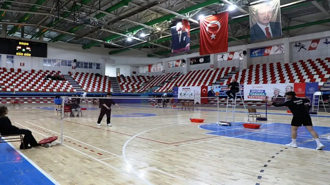 Ağrı Badminton Gençler Grup Müsabakaları'na ev sahipliği yaptı