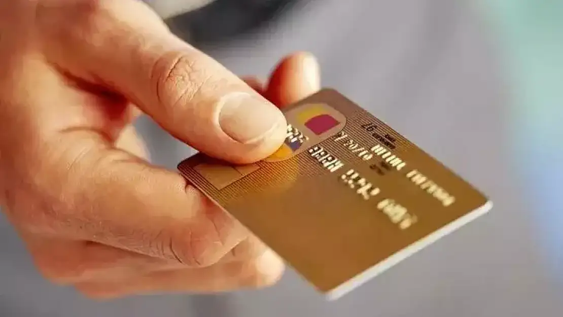 Kredi Kartı Kullananlara Kötü Haber: 1500 TL'ye Çıkarıldı!