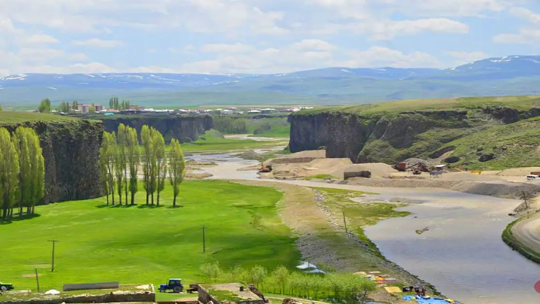 Ağrı'nın Can Damarı: Murat Nehri