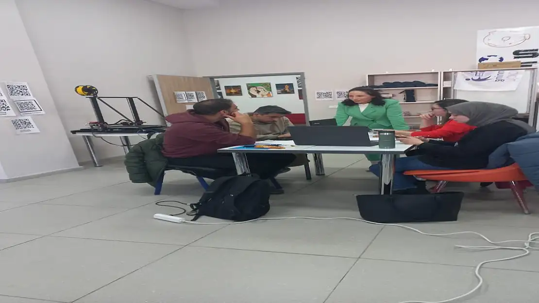 Ağrı'da eTwinning Heyecanı: Öğretmenler Uluslararası Projeler için Hazır