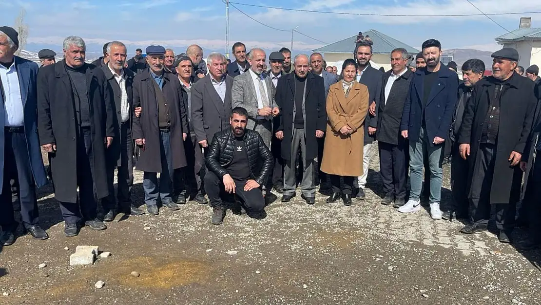 Nezoyi Aşireti'nden Ağrı DEVA'ya katılım