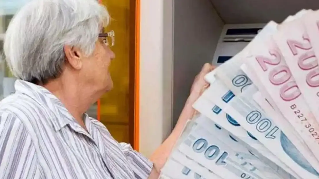Bayram Coşkusuna Hazır Olun! Emeklilere Büyük Müjde: Bayram İkramiyeleri 4.500 TL'ye Yükseldi