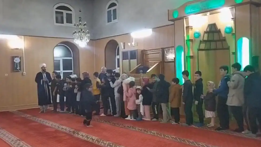 Çocuklar artık camiyi daha çok sevecek  'Çocuk Market'
