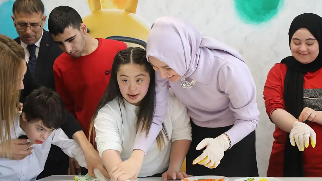 Özel çocuklar Ağrı'da eğlendiler