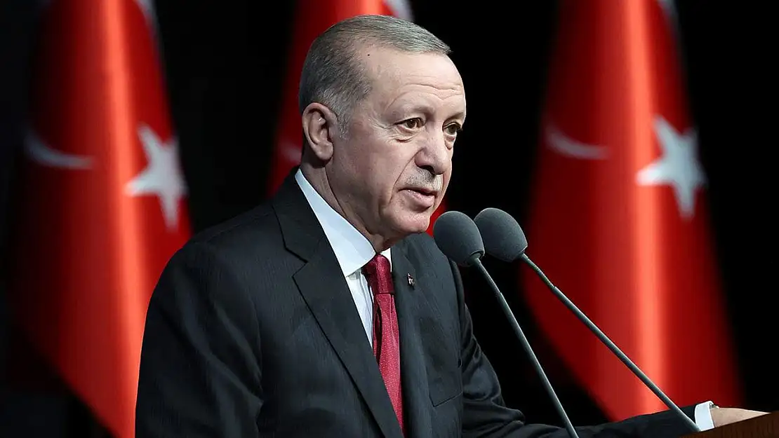 Emeklilere Müjde! Tarihi Zam Haberiyle Heyecan Dorukta: 5 Bin Lira Seyyanen Artış Geliyor!