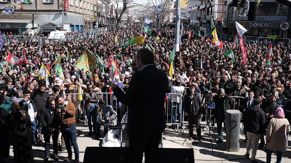 DEM Parti Ağrı'da Nevruz Kutlaması ve Final Mitingi yaptı