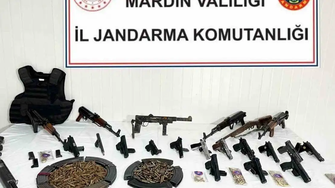 Silah kaçakçılığı yapan 8 kişi tutuklandı