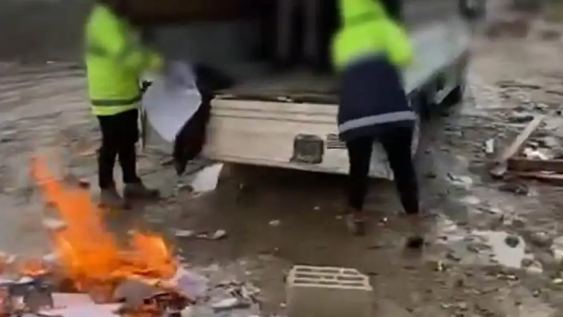 Seçime 1 kala işçilerin yaktığı evraklar gündem oldu