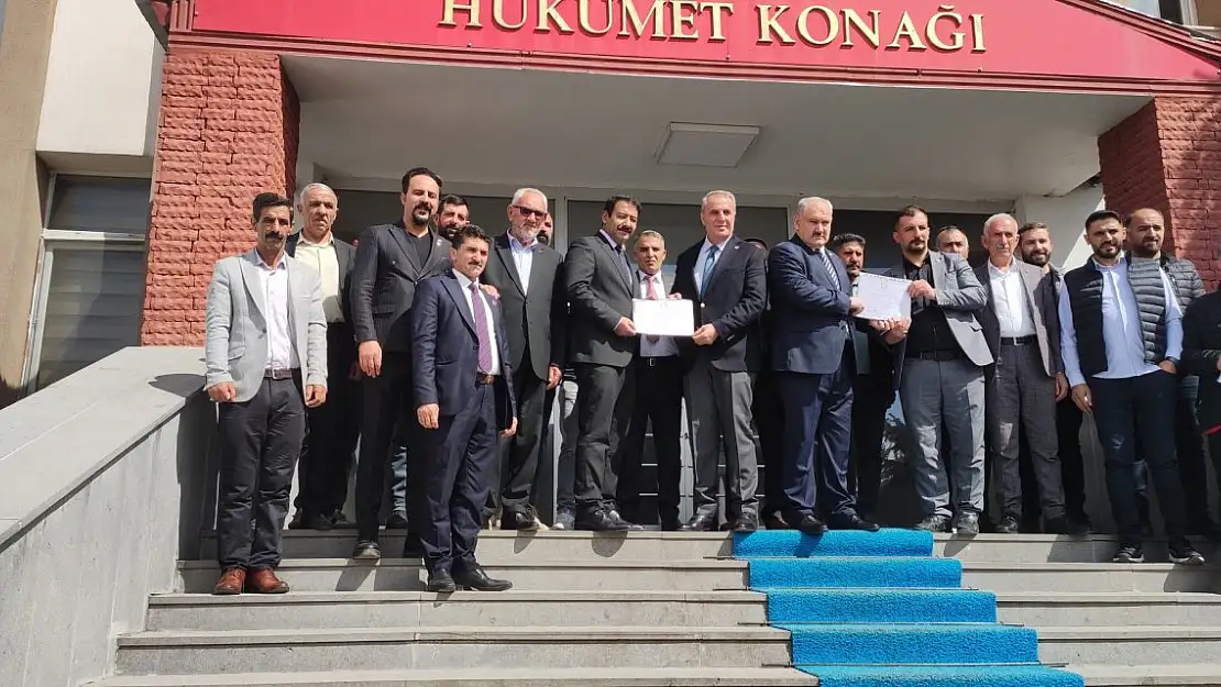 Yeniden Refah Partisi Ağrı'da 3 belediyeyi teslim aldı