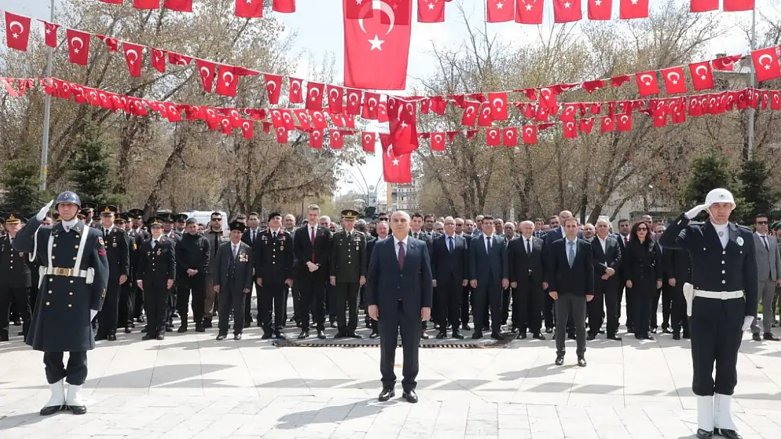 Ağrı'nın Kurtuluşu törenlerle kutlandı