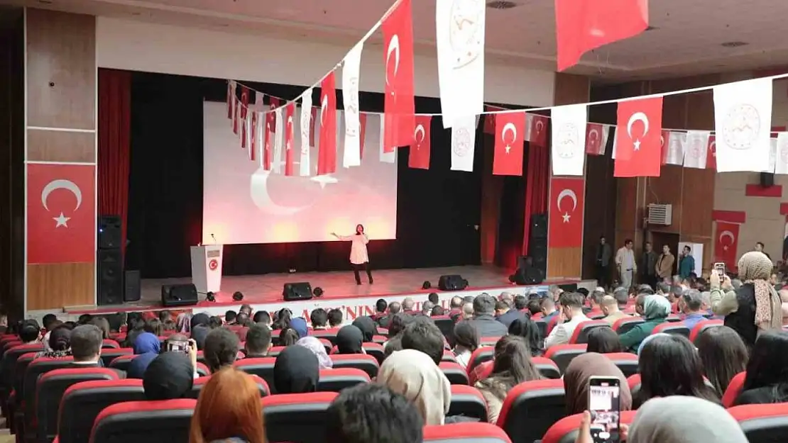 Ağrı'nın kurtuluşu coşkuyla kutlandı