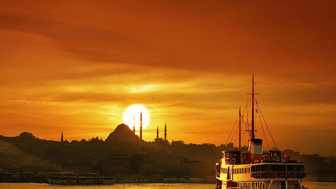Gökyüzünün turuncu sarı olması ne anlama gelir?