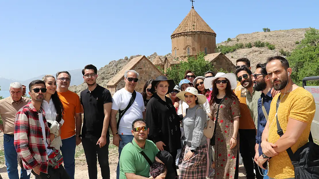 Akdamar Adası İranlıları hayran bıraktı