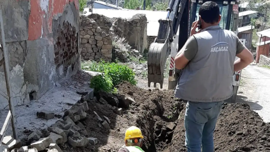 Tortum'da Doğalgaz Alt Yapı Çalışmaları Hızla Devam Ediyor!