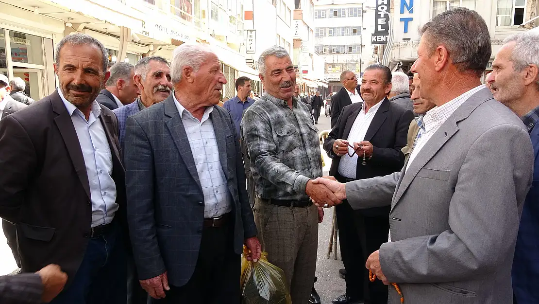 Van'da besiciler ile çobanların sıkı pazarlığı başladı