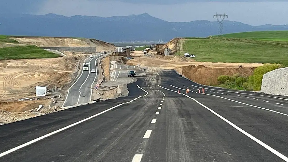 Ağrı-Van Karayolunda son 6 kilometre