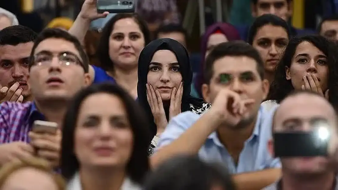 Öğretmenlere müjde: Beklenen atama açıklaması geldi