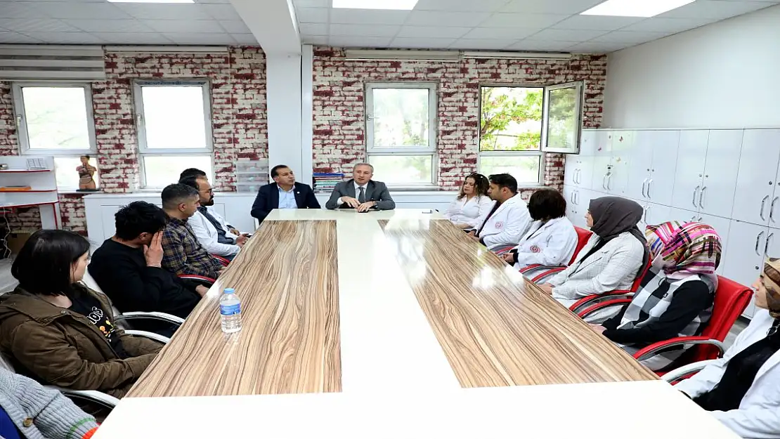 Ağrı Milli Eğitim Müdürü Kökrek, öğretmenlere 'Türkiye Yüzyılı Maarif Modeli'ni anlattı