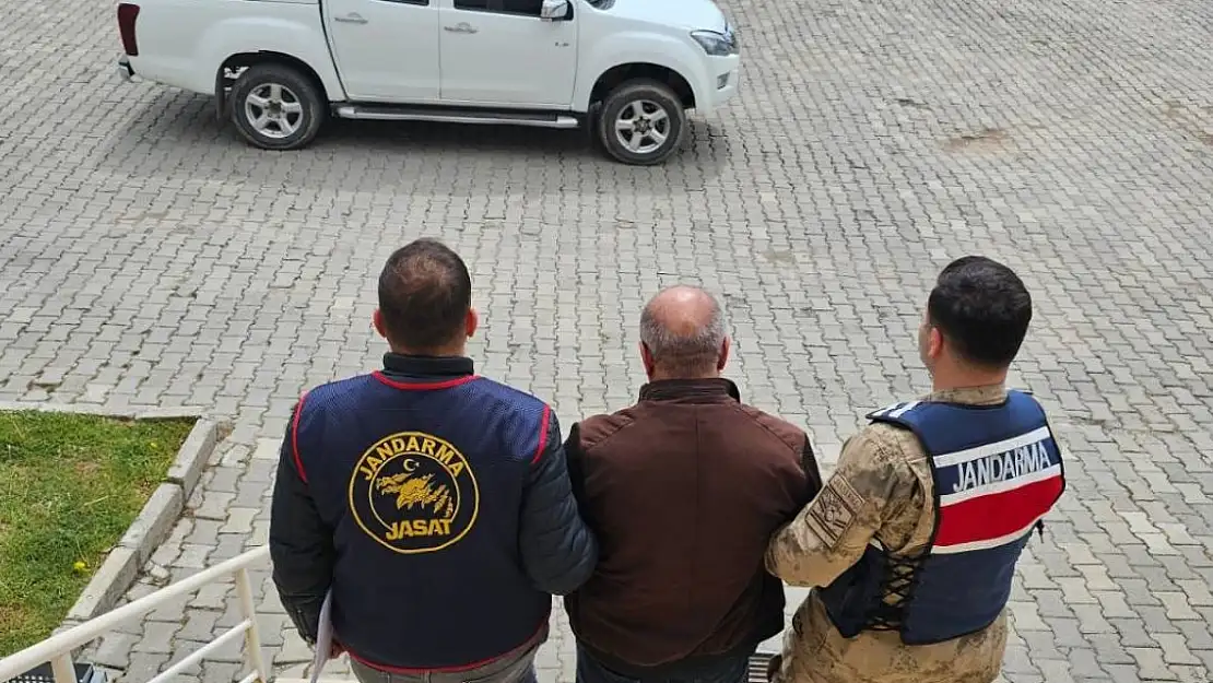 Ağrı'da firari olan 2 şahıs yakalandı