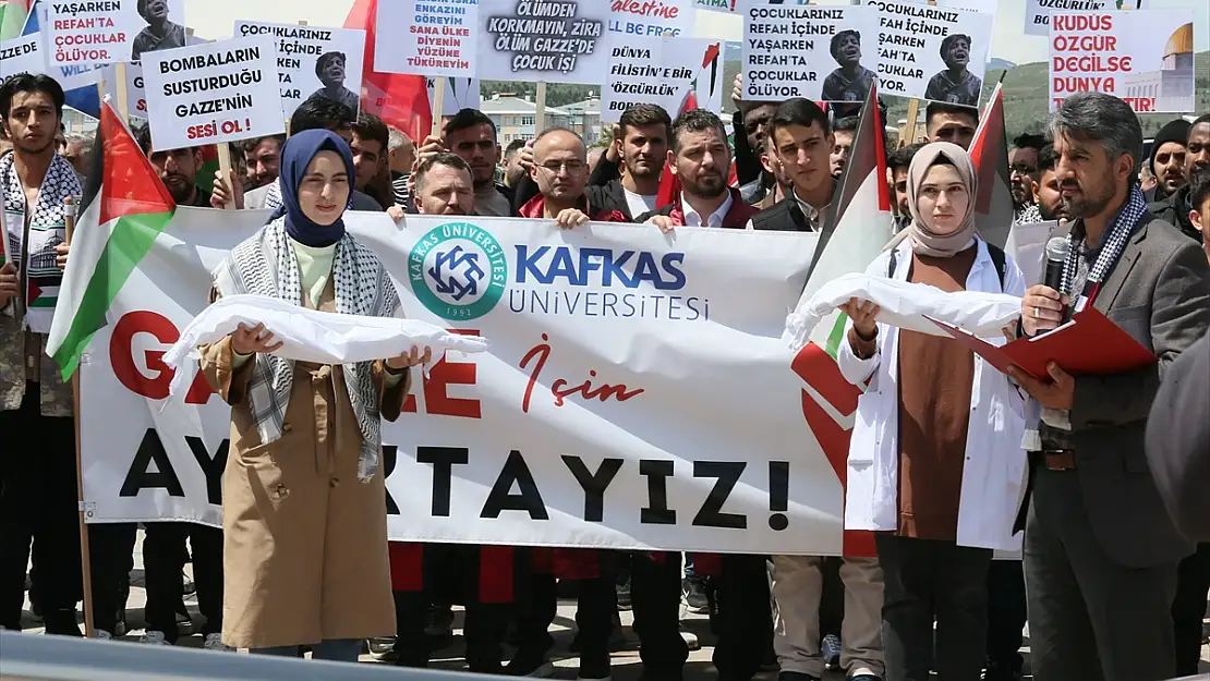 Kafkas Üniversitesi Filistin'e destek için yürüdü