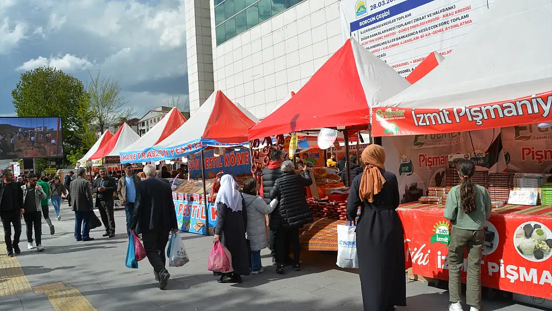 Bitlis'te Yöresel Ürünler Fuarı'na yoğun ilgi