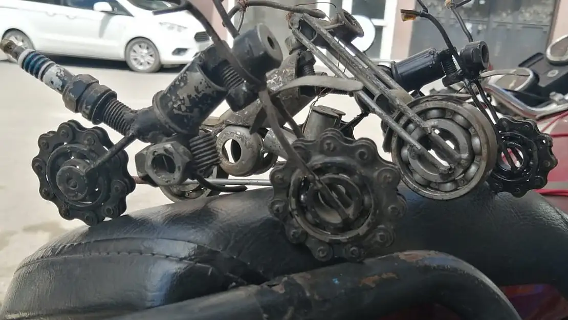 Ağrılı tamircinin motosiklet tutkusu