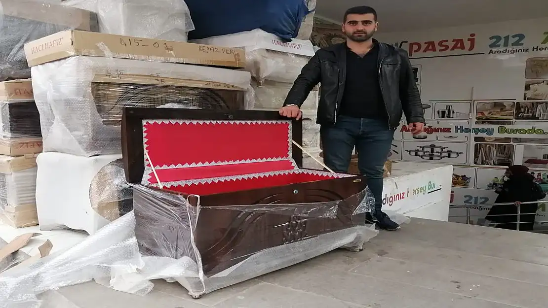 Ağrı'da Gelin Sandığı geleneği devam ediyor