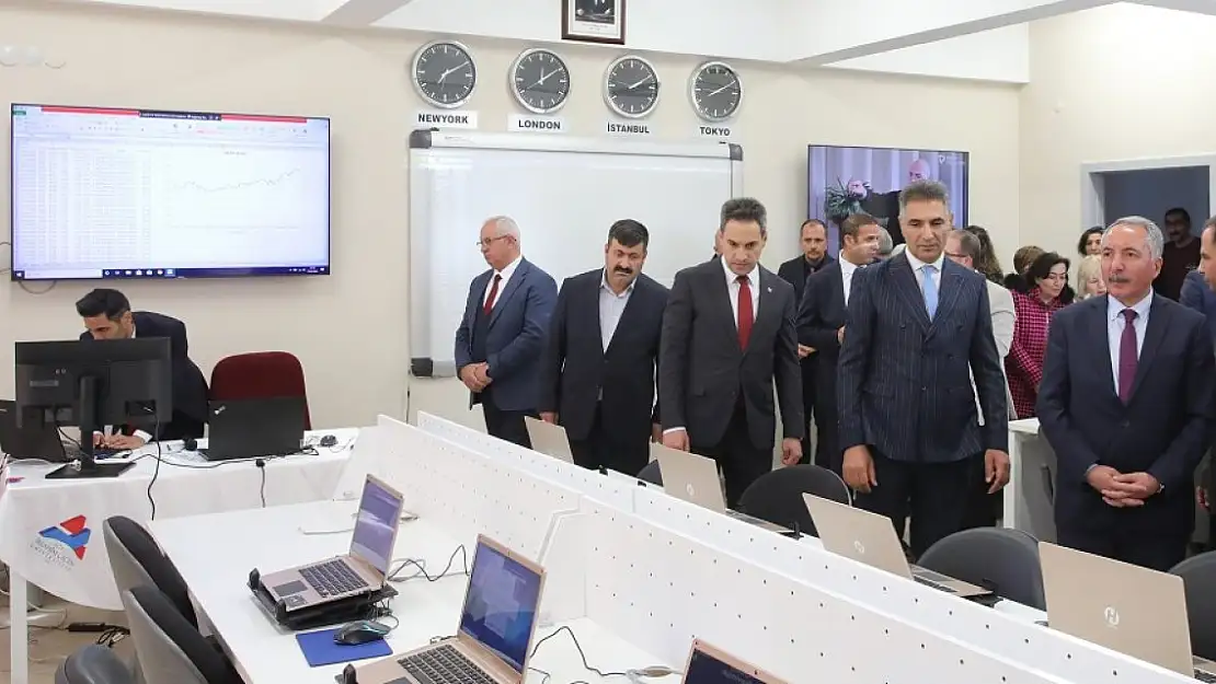 AİÇÜ İİBF'de Finans Laboratuvarı Açıldı