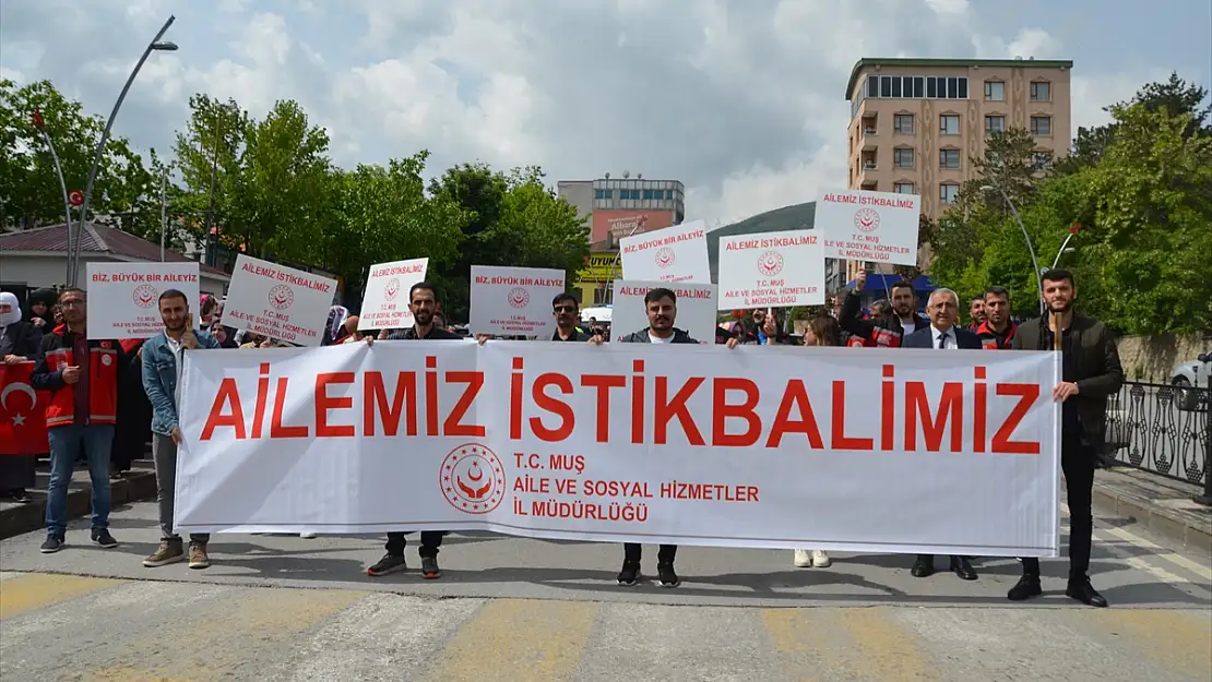 Muş'ta 'Ailemiz İstikbalimiz' yürüyüşü yapıldı