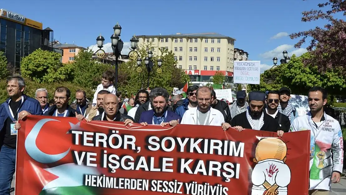 Erzurum'da sağlık çalışanları 27 haftadır Gazze için yürüyor