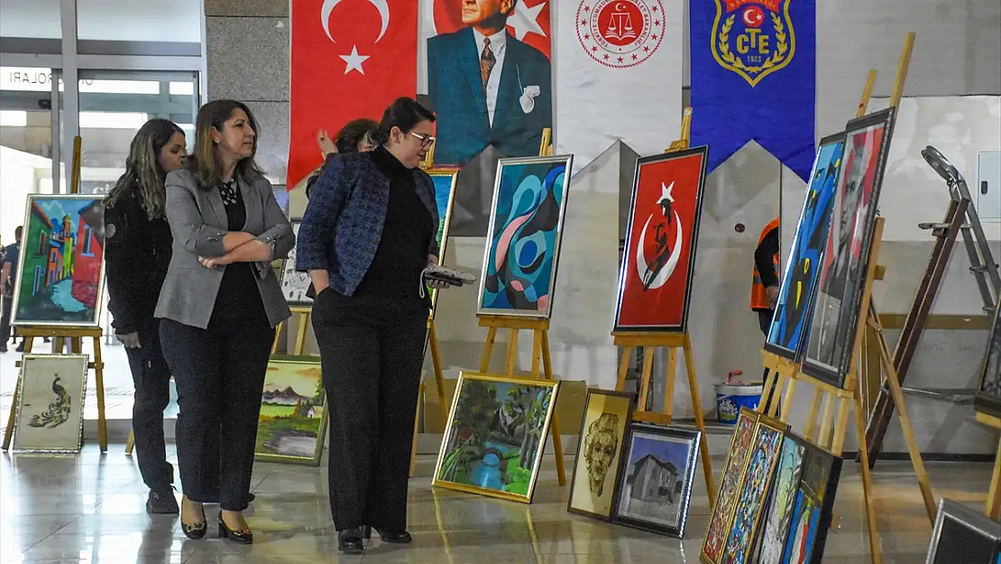 Van'da hükümlülerin yaptığı resimler sergilendi