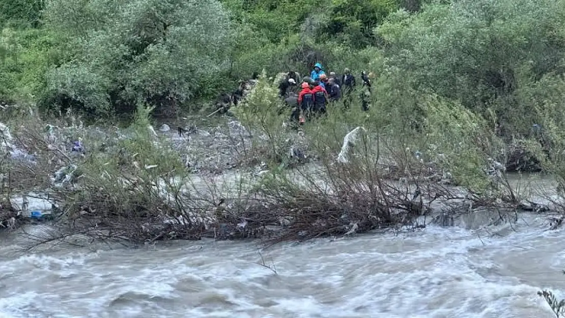 Asma toplarken yaralanan kadın askeri helitopterle kurtarıldı