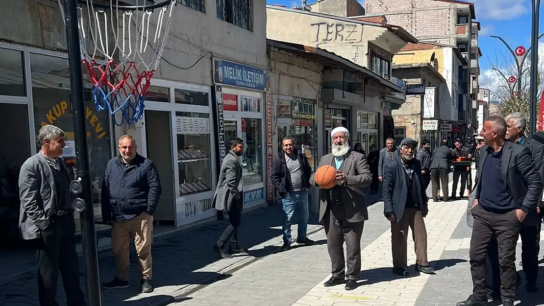 Yaş 70 İş Bitmemiş!