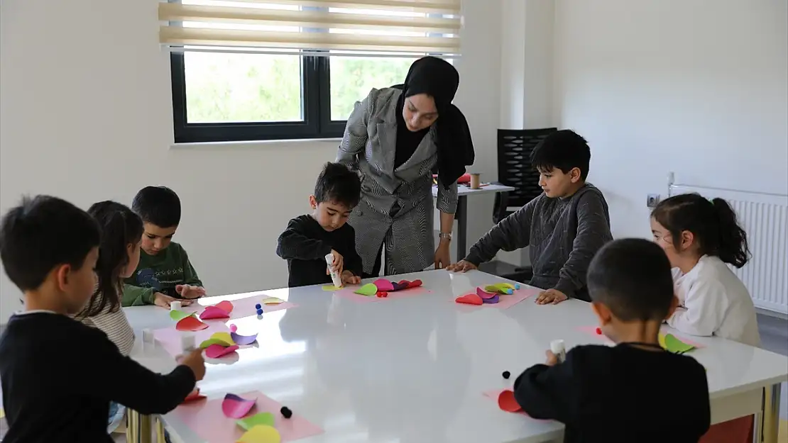 Van'da kurulan Çocuk Akademisi ilgi görüyor