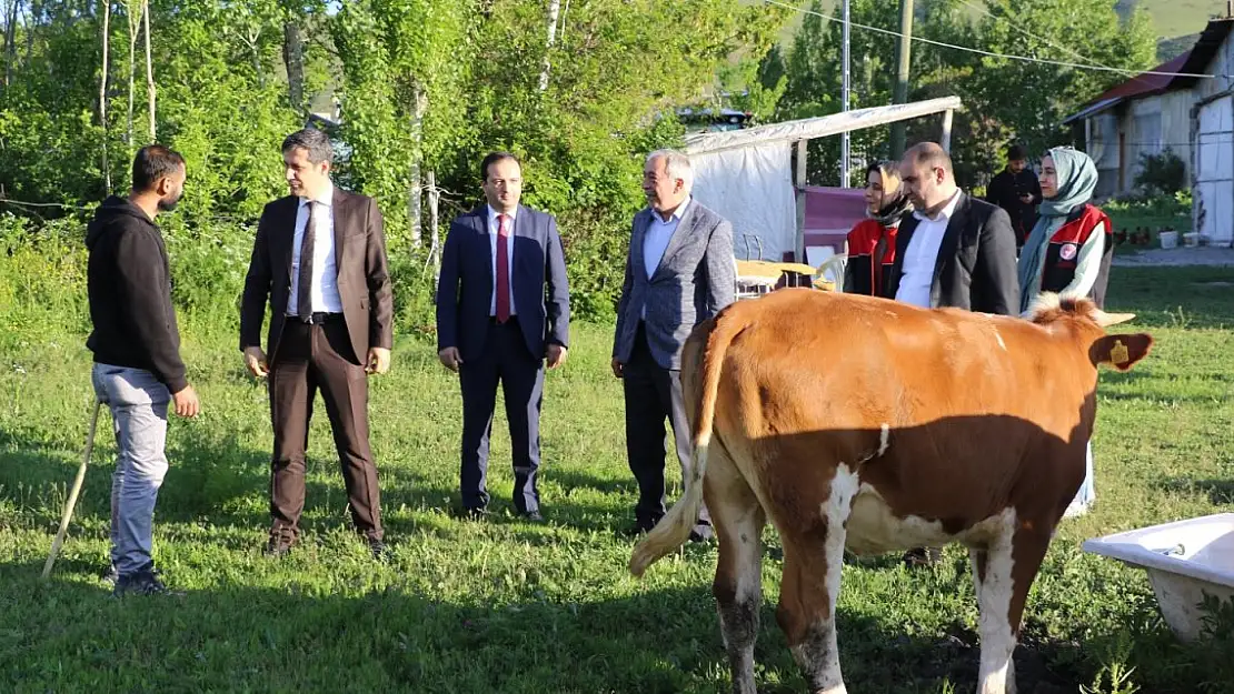 Ağrı'da hibe desteği alan çiftçiler ziyaret edildi