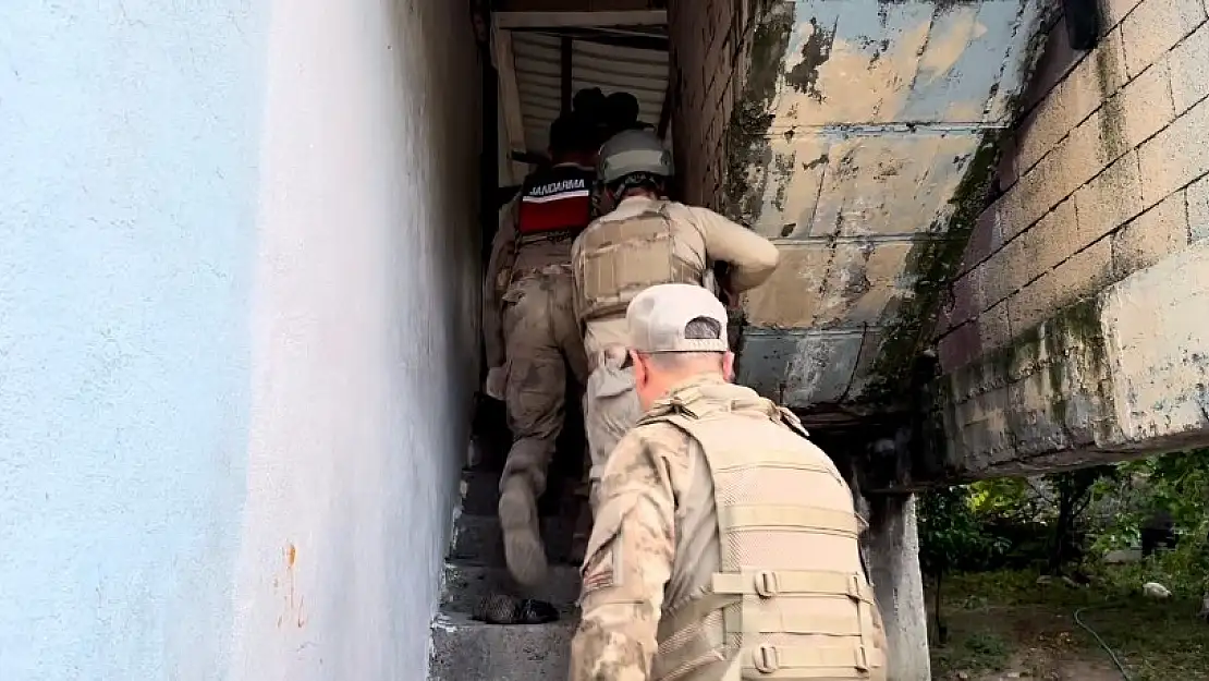 Diyarbakır'da PKK/KCK operasyonu: 5 gözaltı