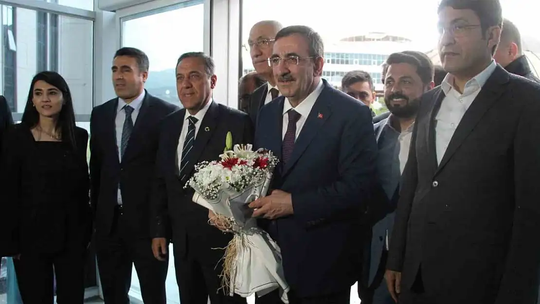 Cumhurbaşkanı Yardımcısı Cevdet Yılmaz Bingöl'de