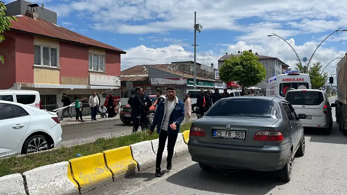 Ağrı'da maddi hasarlı trafik kazası