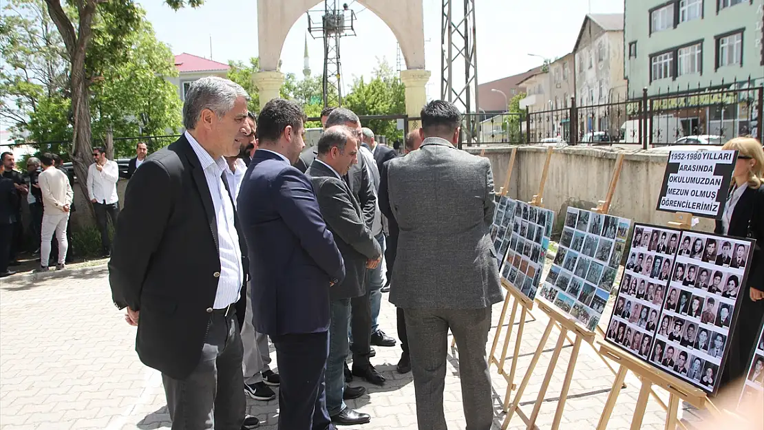 Muş'ta Eğitim ve Öğretimin Tarihi temalı sergi