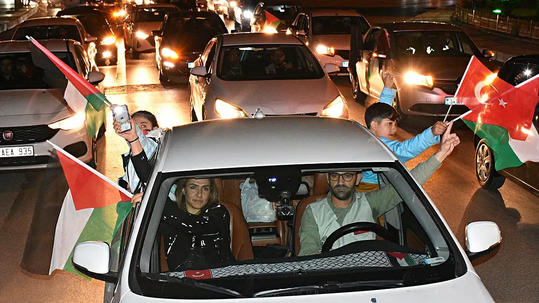 İsrail'in saldırıları Erzurumluları sokağa döktü