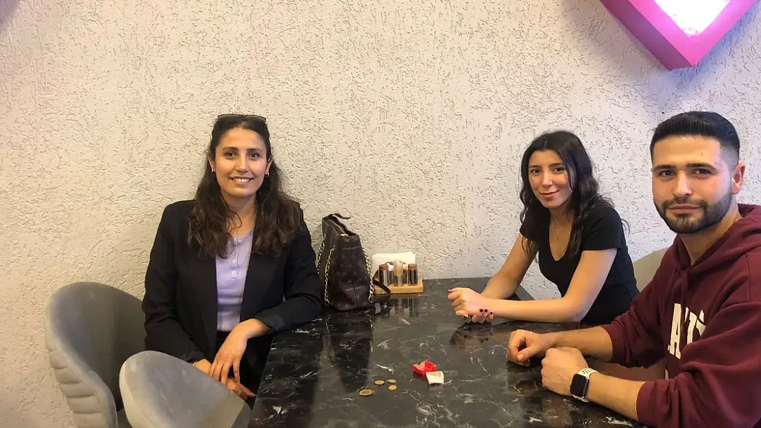 Ağrı'da kaybettiği altınları çöp bidonunda buldular