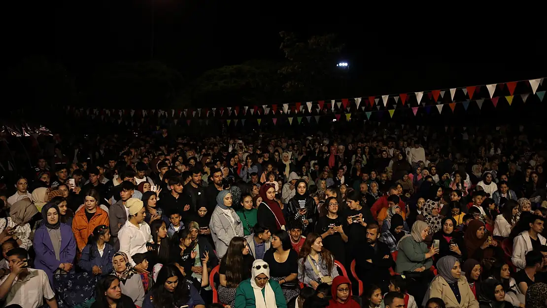 11. Uluslararası İnci Kefali Göçü Kültür ve Sanat Festivali'ne yoğun ilgi