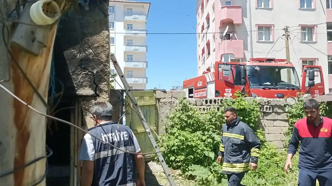 Tandır ile birlikte kendini yakıyordu